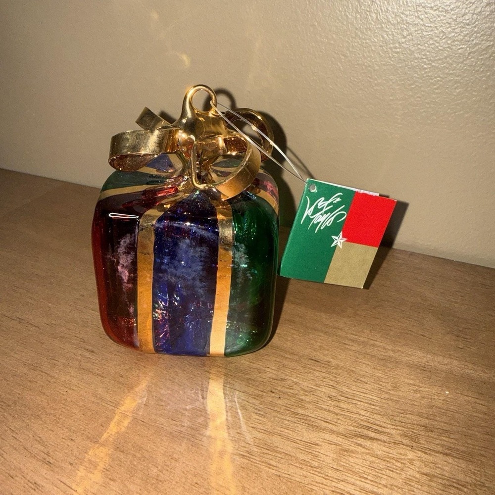 Lord & Taylor Glass Christmas Ornament Gift Box Gold Bow Made in Italy NWT